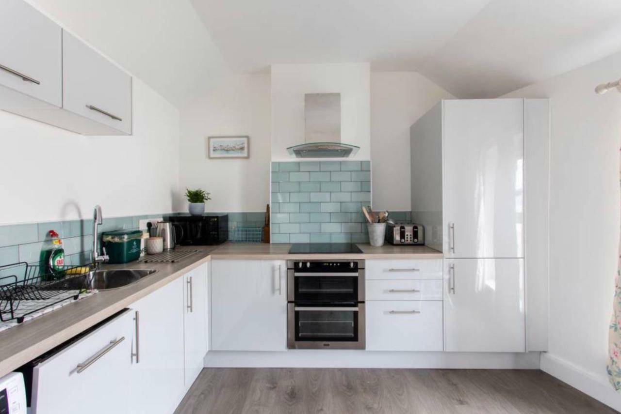 Holiday home Beautiful Two Bed Flat - With Parking Space