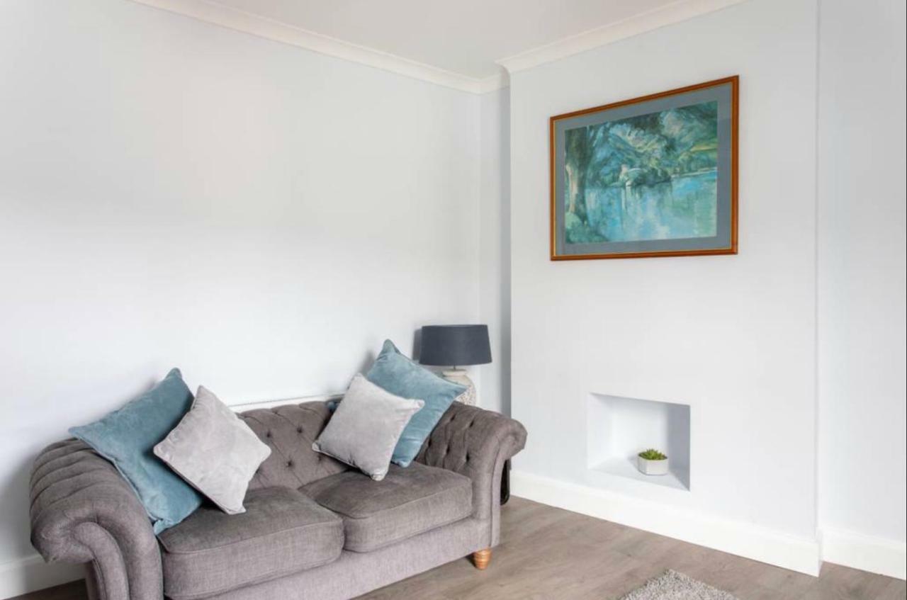 Beautiful Two Bed Flat - With Parking Space The Mumbles