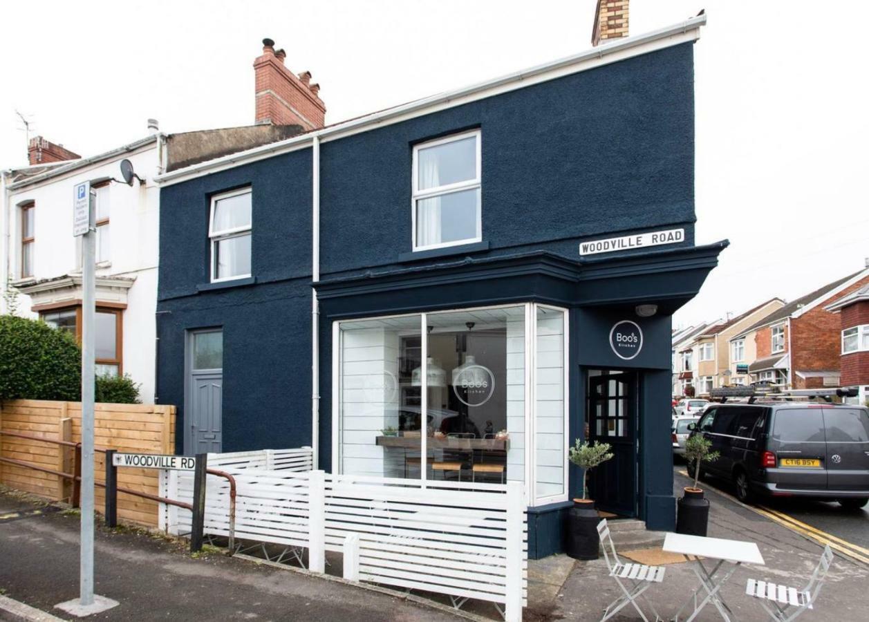 Holiday home Beautiful Two Bed Flat - With Parking Space *