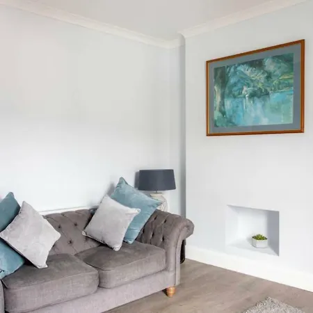 Beautiful Two Bed Mumbles Flat - With Parking Space Exterior photo